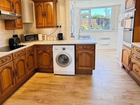 3 bedroom Semi-detached house for sale in Seagrave Drive, Oadby, LE2