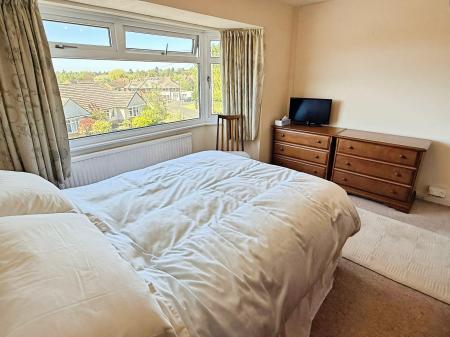 3 bedroom Semi-detached house for sale in Seagrave Drive, Oadby, LE2