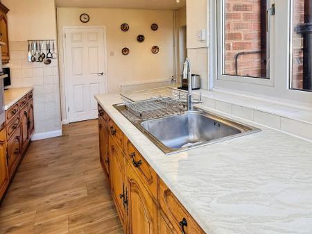 3 bedroom Semi-detached house for sale in Seagrave Drive, Oadby, LE2