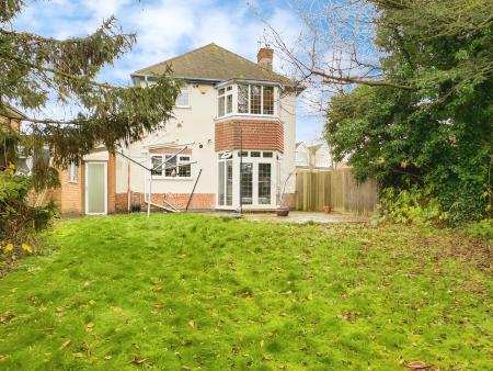 3 bedroom Detached house for sale in Fulbeck Avenue, Evington, Leicester, LE5