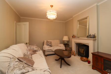 3 bedroom Detached house for sale in Fulbeck Avenue, Evington, Leicester, LE5
