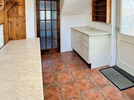 2 bedroom Semi-detached house for sale in Garnett Crescent, Eyres Monsell, Leicester, LE2