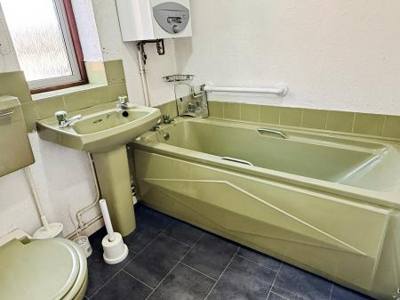 2 bedroom Semi-detached house for sale in Garnett Crescent, Eyres Monsell, Leicester, LE2