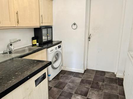 3 bedroom Detached house for sale in Drury Lane, Oadby, LE2