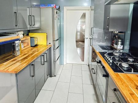 3 bedroom Detached house for sale in Drury Lane, Oadby, LE2