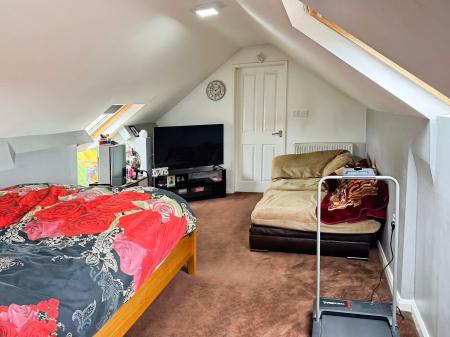3 bedroom Detached house for sale in Drury Lane, Oadby, LE2