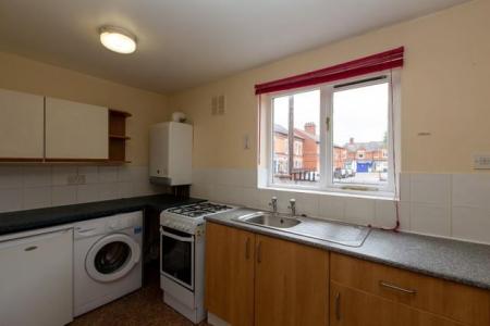 1 bedroom Flat to let in St James Terrace, Leicester, LE2