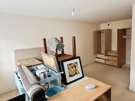 1 bedroom Apartment for sale in Honeywell Road, Oadby, LE2