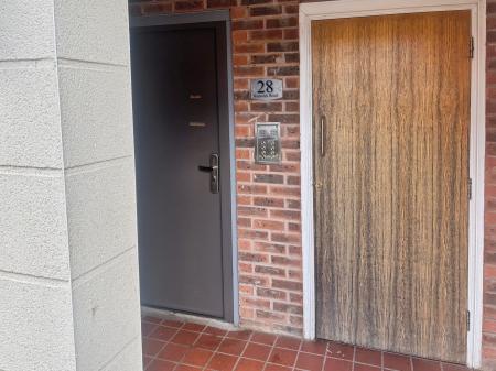 2 bedroom Apartment for sale in Kepwick Road, Hamilton, LE5