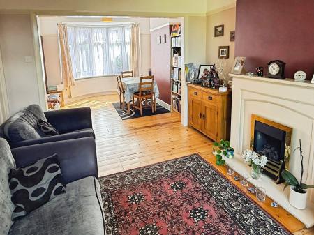 3 bedroom Town house for sale in Lymington Road, Scraptoft, Leicester, LE5