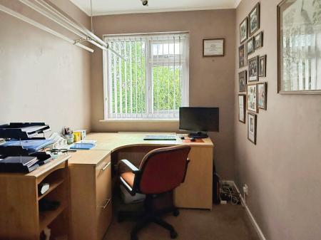3 bedroom Detached house for sale in Chater Close, Scraptoft, Leicester, LE5