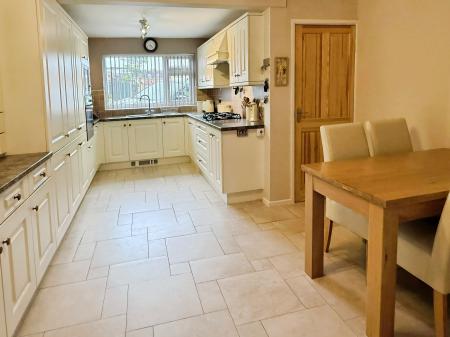 3 bedroom Detached house for sale in Chater Close, Scraptoft, Leicester, LE5