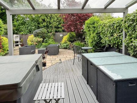 3 bedroom Detached house for sale in Chater Close, Scraptoft, Leicester, LE5