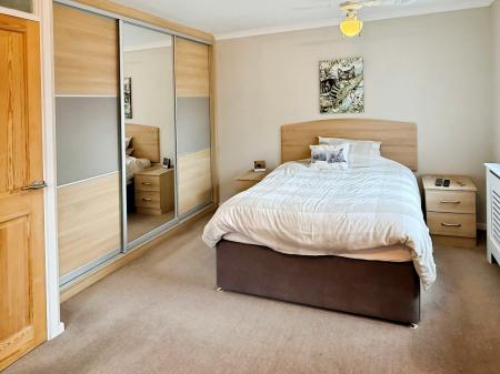 3 bedroom Detached house for sale in Chater Close, Scraptoft, Leicester, LE5