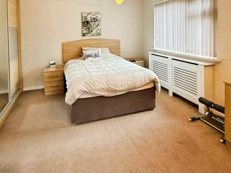 3 bedroom Detached house for sale in Chater Close, Scraptoft, Leicester, LE5