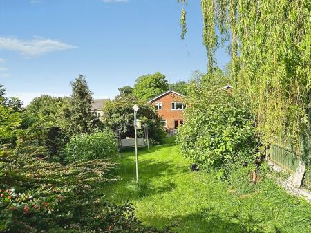 3 bedroom Detached house for sale in Wigston Lane, Aylestone, LE2