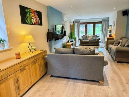 3 bedroom Detached house for sale in Wigston Lane, Aylestone, LE2
