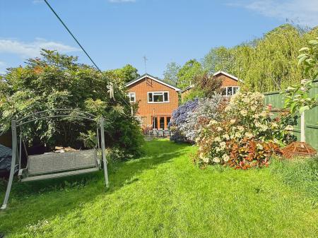 3 bedroom Detached house for sale in Wigston Lane, Aylestone, LE2
