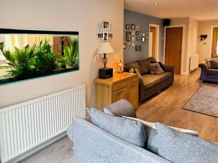 3 bedroom Detached house for sale in Wigston Lane, Aylestone, LE2