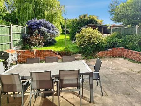 3 bedroom Detached house for sale in Wigston Lane, Aylestone, LE2