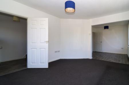 3 bedroom Semi-detached house to let in Westover Road, Leicester, LE3