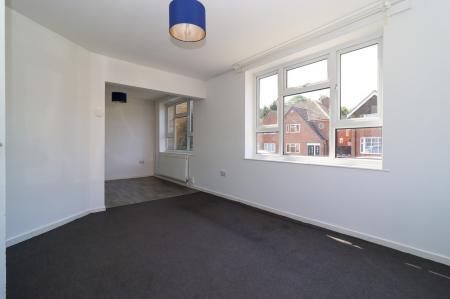 3 bedroom Semi-detached house to let in Westover Road, Leicester, LE3
