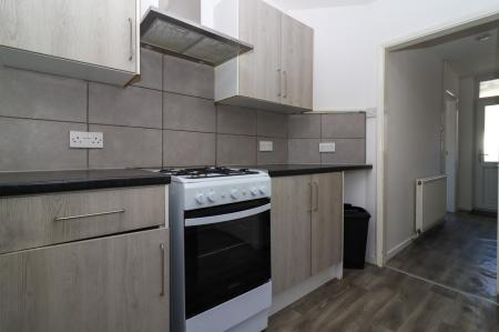 3 bedroom Semi-detached house to let in Westover Road, Leicester, LE3