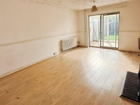 2 bedroom Semi-detached house for sale in Cokayne Road, Leicester, LE3