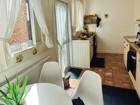 3 bedroom Semi-detached house for sale in Scraptoft Lane, Leicester, LE5