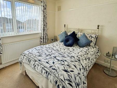 3 bedroom Semi-detached house for sale in Scraptoft Lane, Leicester, LE5