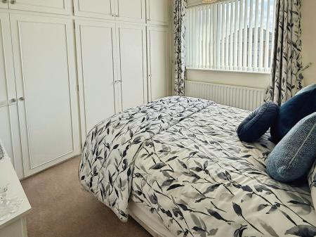 3 bedroom Semi-detached house for sale in Scraptoft Lane, Leicester, LE5