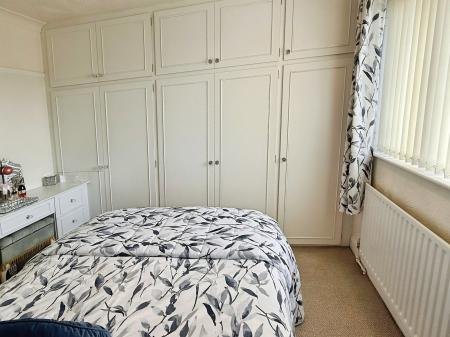 3 bedroom Semi-detached house for sale in Scraptoft Lane, Leicester, LE5