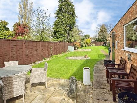 3 bedroom Semi-detached house for sale in Scraptoft Lane, Leicester, LE5