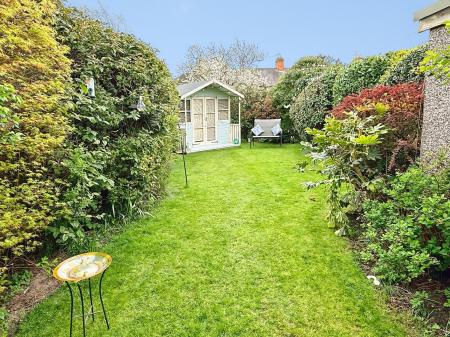 3 bedroom Semi-detached house for sale in Aylestone Drive, Leicester, LE2