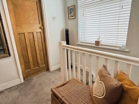 3 bedroom Semi-detached house for sale in Aylestone Drive, Leicester, LE2