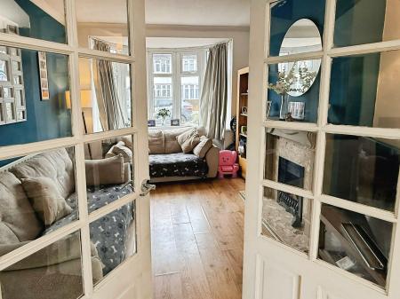 3 bedroom Semi-detached house for sale in Seaford Road, Leicester, LE2
