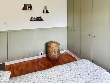 3 bedroom Semi-detached house for sale in Seaford Road, Leicester, LE2