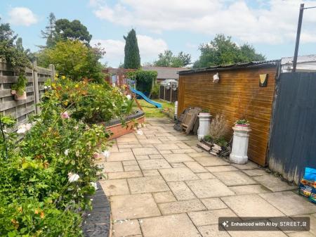 3 bedroom Semi-detached house for sale in Seaford Road, Leicester, LE2