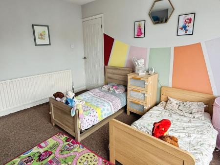 3 bedroom Semi-detached house for sale in Seaford Road, Leicester, LE2