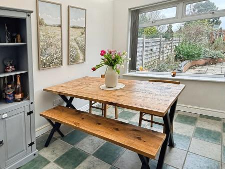 3 bedroom Semi-detached house for sale in Seaford Road, Leicester, LE2