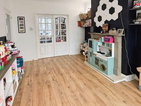 3 bedroom Semi-detached house for sale in Seaford Road, Leicester, LE2