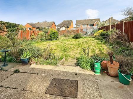 3 bedroom Detached house for sale in Fairstone Hill, Oadby, LE2
