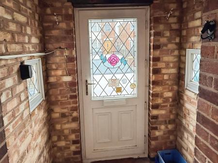 3 bedroom Semi-detached house for sale in Kew Drive, Wigston, LE18