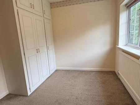 3 bedroom Detached house for sale in Pennine Close, Oadby, LE2