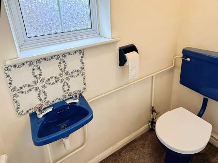 3 bedroom Detached house for sale in Pennine Close, Oadby, LE2
