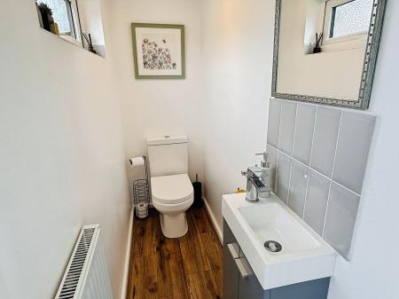 3 bedroom Detached house for sale in Coleman Road, Fleckney, LE8