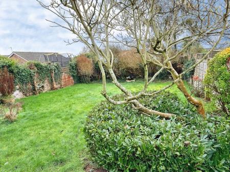 3 bedroom Detached house for sale in Coleman Road, Fleckney, LE8