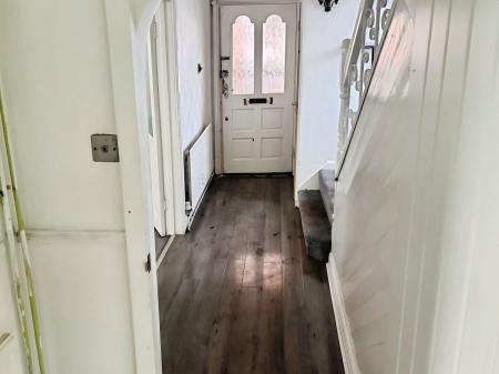 3 bedroom Semi-detached house for sale in Southfields Drive, Leicester, LE2