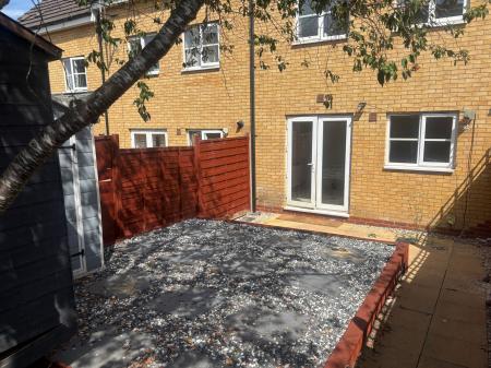 3 bedroom Terraced House for sale in Brompton Road, Hamilton, LE5