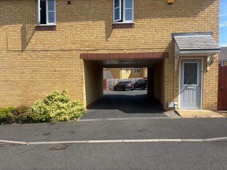 3 bedroom Terraced House for sale in Brompton Road, Hamilton, LE5